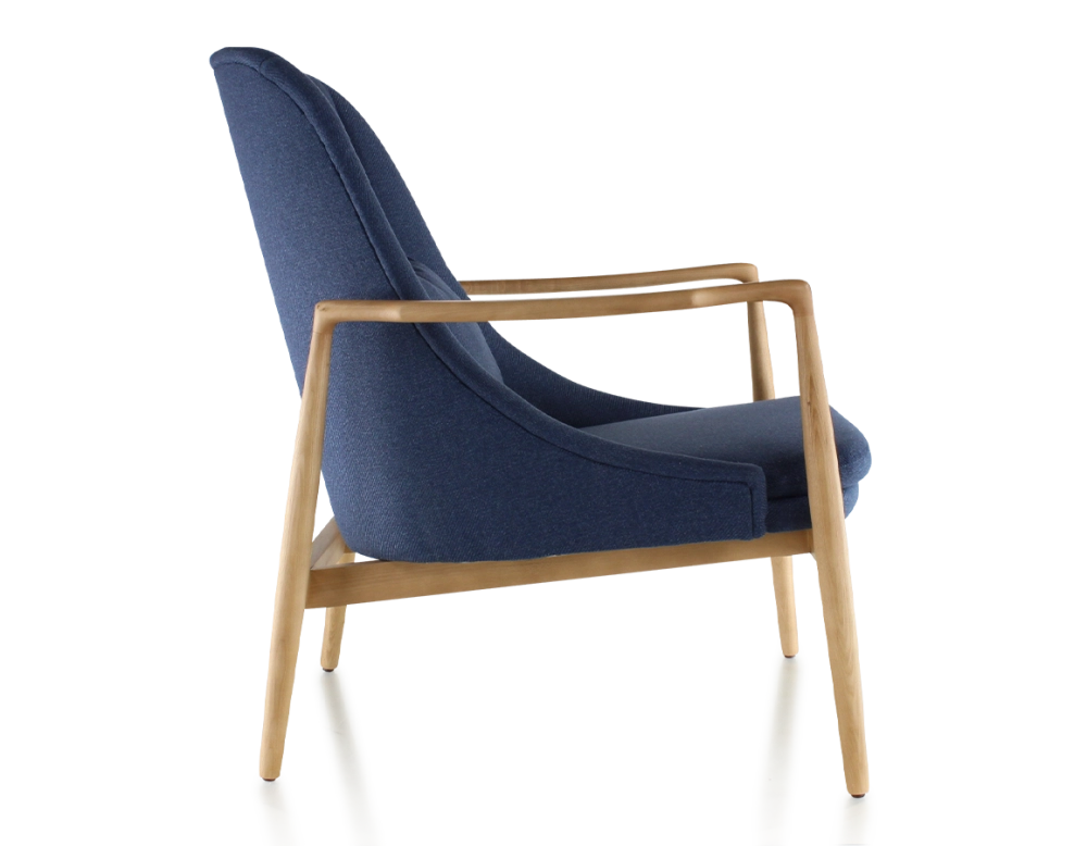 Fauteuil scandinave bois teinte naturelle et tissu bleu marine Fauteuil scandinave bois teinte naturelle et tissu bleu marine