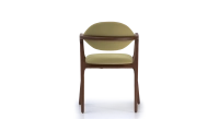 Chaise design avec accoudoirs en noyer bois teinte naturelle et tissu vert Chaise design avec accoudoirs en noyer bois teinte naturelle et tissu vert