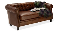 Canapé Chesterfield cuir 2 places marron vintage accoudoirs cloutés Canapé Chesterfield cuir 2 places marron vintage accoudoirs cloutés