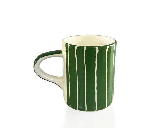 Tasse à café en céramique striée verte
