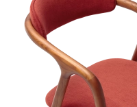 Chaise scandinave bois teinte merisier assise tissu beige orange brulé Chaise scandinave bois teinte merisier assise tissu beige orange brulé