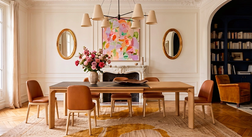 Table extensible 6 à 10/12 personnes en chêne et céramique allonges bois avec bois teinte naturelle et plateau céramique effet marbre noir 180x100 cm