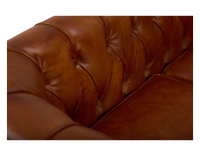 Canapé Chesterfield cuir 2 places marron clair accoudoirs cloutés Canapé Chesterfield cuir 2 places marron clair accoudoirs cloutés