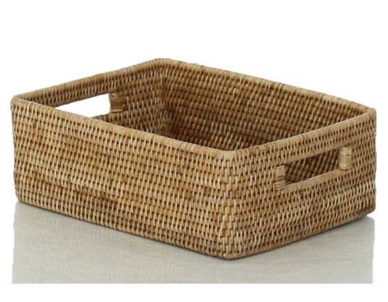 Rectangular storage basket in natural rattan