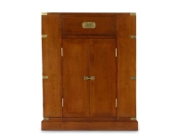 Meuble de bar marine bois teinte merisier Meuble de bar marine bois teinte merisier