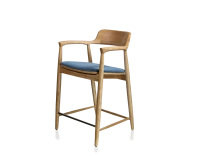 Tabouret de bar h60 cm bois teinte naturelle assise tissu bleu jean Tabouret de bar h60 cm bois teinte naturelle assise tissu bleu jean