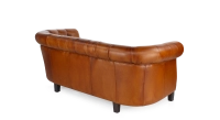 Canapé Chesterfield cuir 2 places marron clair accoudoirs cloutés Canapé Chesterfield cuir 2 places marron clair accoudoirs cloutés