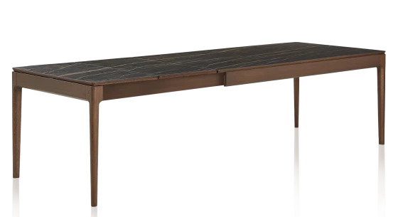 Table extensible en chêne et céramique allonges céramique avec bois teinte marron foncé et plateau et allonges céramique effet marbre noir 140x90 cm