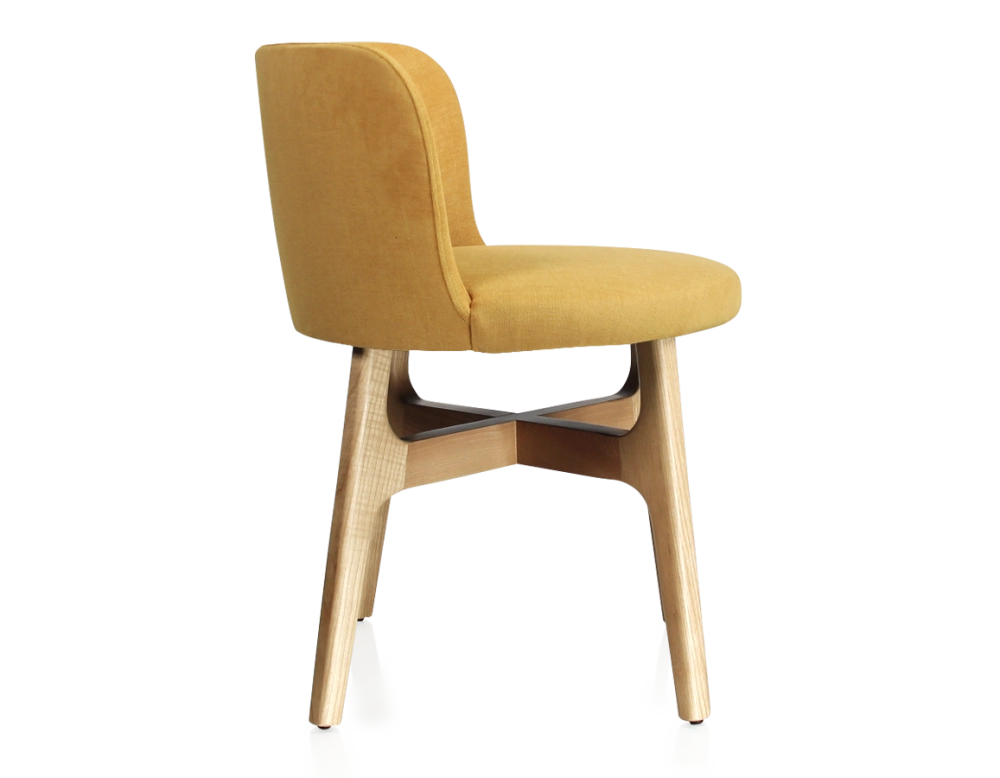 Chaise design bois teinte naturelle assise tissu jaune Chaise design bois teinte naturelle assise tissu jaune