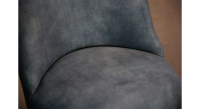 Fauteuil crapaud sans accoudoirs pieds bois teinte noyer et tissu velours bleu pétrole Fauteuil crapaud sans accoudoirs pieds bois teinte noyer et tissu velours bleu pétrole