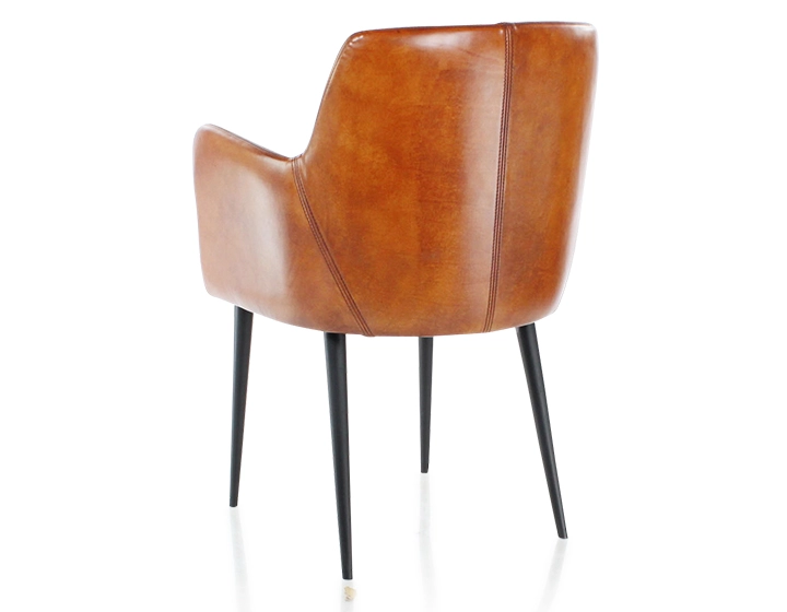 Chaise vintage avec accoudoirs cuir marron clair Chaise vintage avec accoudoirs cuir marron clair