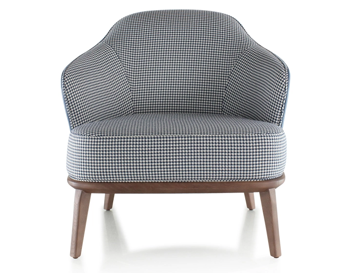 Fauteuil design cuir bleu orage et tissu pied-de-poule bleu et blanc Fauteuil design cuir bleu orage et tissu pied-de-poule bleu et blanc