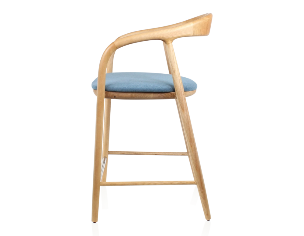 Tabouret de bar H60 cm bois teinte naturelle et tissu bleu jean Tabouret de bar H60 cm bois teinte naturelle et tissu bleu jean