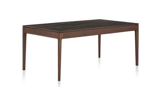 Table salle à manger en chêne et céramique 6 à 8 personnes avec bois teinte marron foncé et plateau céramique effet marbre noir 160x90 cm