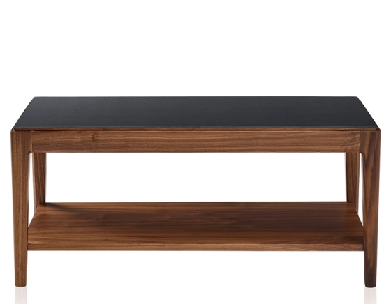 Table basse rectangulaire en noyer et céramique avec tablette en bois teinte naturelle plateau céramique noir unie 100x50 cm