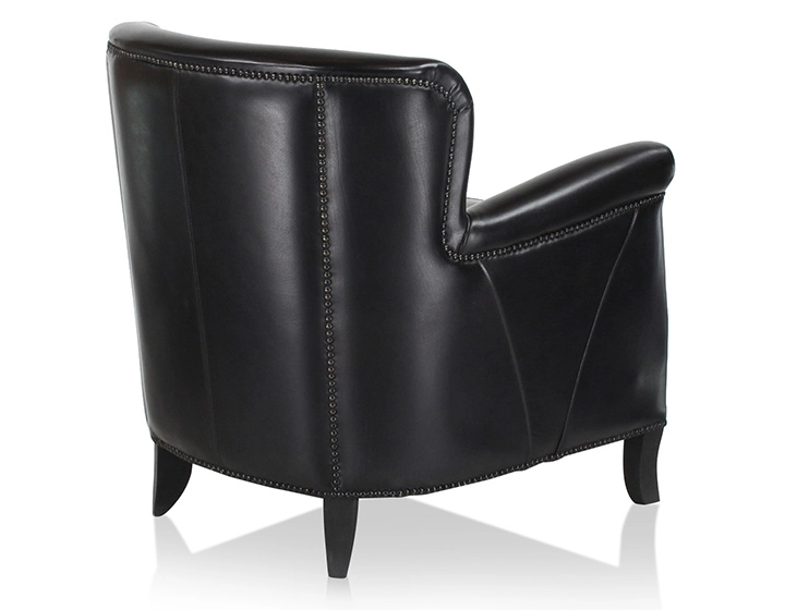 Fauteuil club cuir noir accoudoirs cloutés Fauteuil club cuir noir accoudoirs cloutés