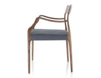 Chaise scandinave avec accoudoirs bois teinte marron foncé assise tissu gris Chaise scandinave avec accoudoirs bois teinte marron foncé assise tissu gris