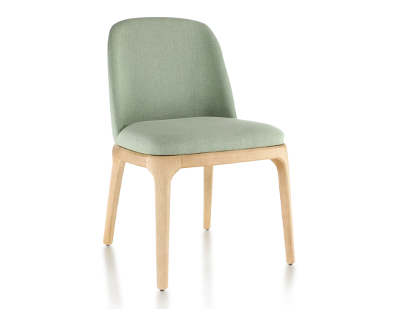 Chaise design bois teinte naturelle et tissu vert sauge