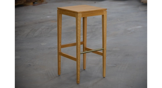 Design bar stool H80 cm wooden seat with a natural wood finish.