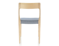 Chaise scandinave bois teinte naturelle assise tissu chevron bleu Chaise scandinave bois teinte naturelle assise tissu chevron bleu