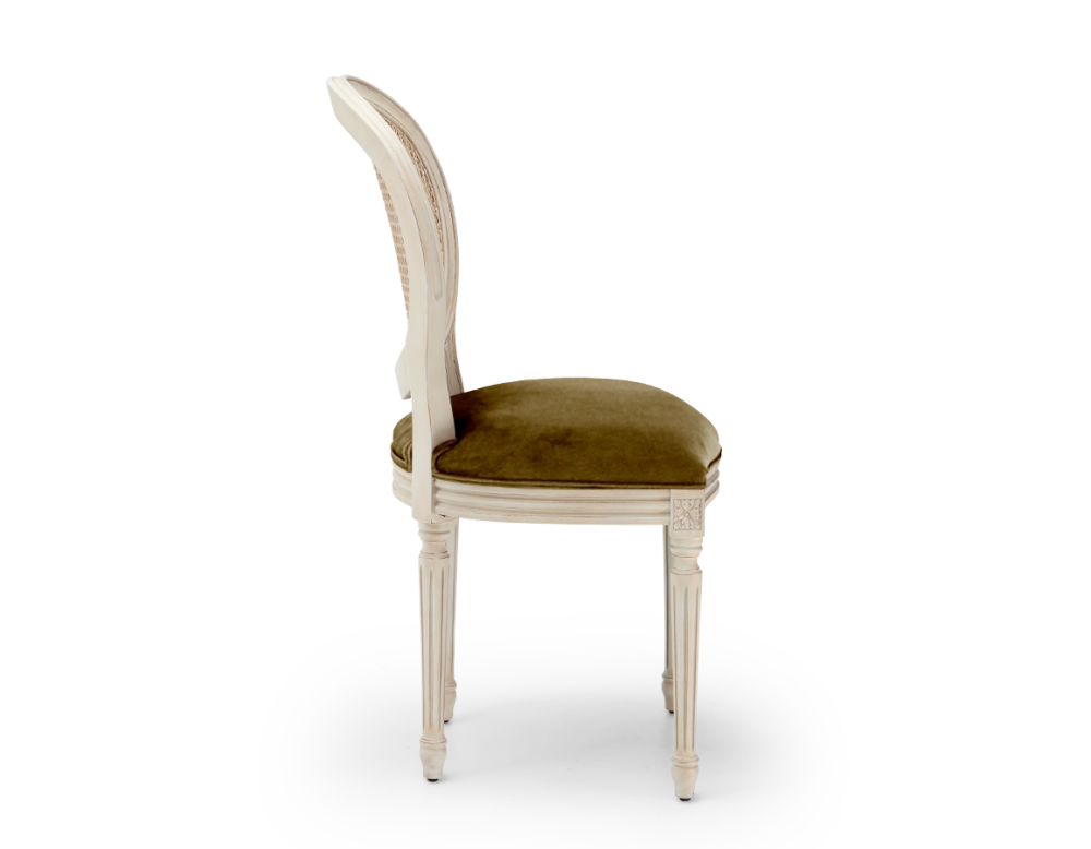 Chaise ancienne style Louis XVI bois teinte blanche cérusée dossier canné assise tissu velours vert olive Chaise ancienne style Louis XVI bois teinte blanche cérusée dossier canné assise tissu velours vert olive