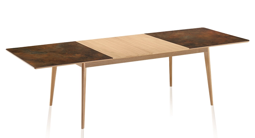 Table extensible 8 à 10 personnes en chêne et céramique allonges bois avec bois teinte naturelle et plateau céramique brun oxydé 180x90 cm Table extensible 8 à 10 personnes en chêne et céramique allonges bois avec bois teinte naturelle et plateau céramique brun oxydé 180x90 cm