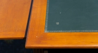 Bureau ancien style Louis XVI plateau cuir L110 cm Bureau ancien style Louis XVI plateau cuir L110 cm