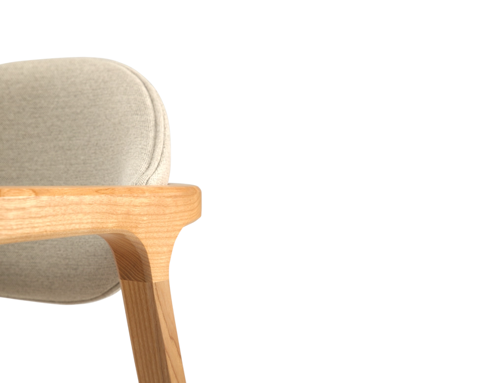 Chaise design avec accoudoirs bois teinte naturelle et tissu camel Chaise design avec accoudoirs bois teinte naturelle et tissu camel