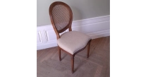 Chaise ancienne style Louis XVI dossier canné bois teinte ancienne assise tissu beige Chaise ancienne style Louis XVI dossier canné bois teinte ancienne assise tissu beige