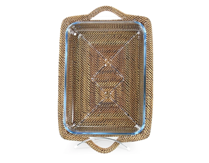 Rectangular pyrex dish with rattan flower stand Rectangular pyrex dish with rattan flower stand
