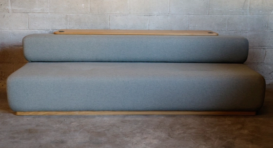 Canapé design tissu gris clair