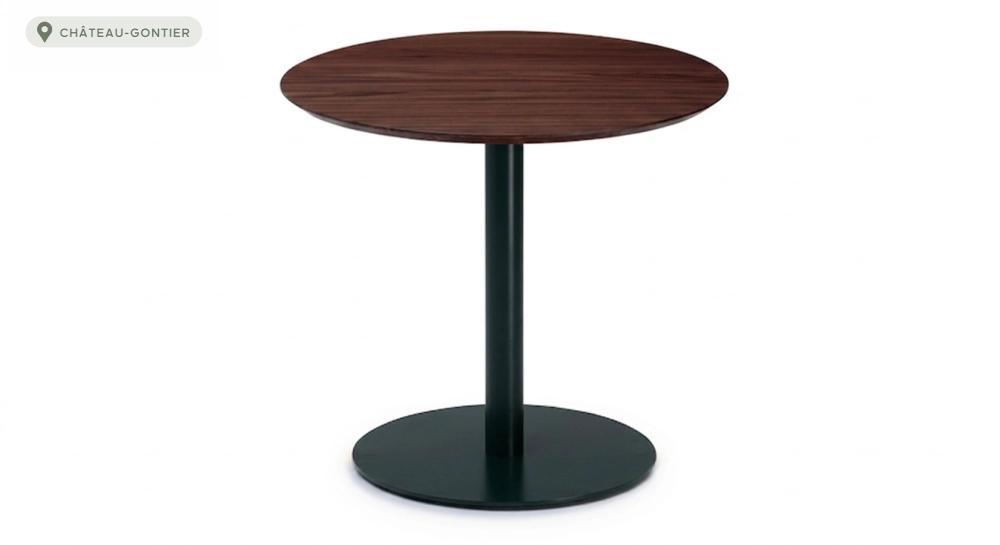 Extensible table for 6 to 8 people in oak and ceramic with ceramic extension with dark stained wood and a slate effect ceramic top and extension. 140x100 cm