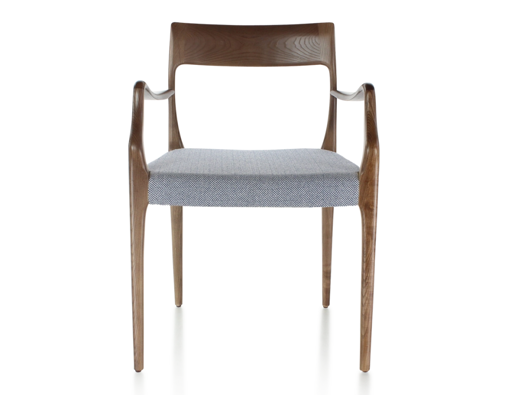Chaise scandinave avec accoudoirs bois teinte marron foncé assise tissu chevron bleu Chaise scandinave avec accoudoirs bois teinte marron foncé assise tissu chevron bleu