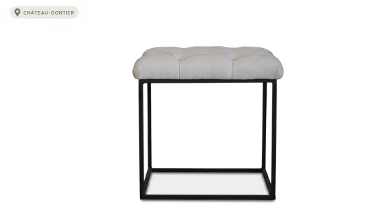 Chesterfield leather pouffe