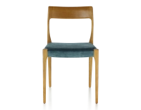 Chaise scandinave bois teinte merisier assise tissu velours bleu pétrole Chaise scandinave bois teinte merisier assise tissu velours bleu pétrole