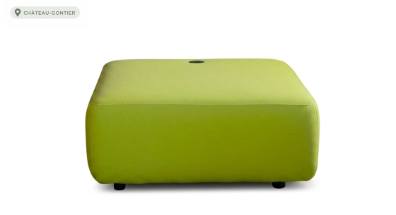 Pouf en tissu vert anis