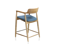 Tabouret de bar h60 cm bois teinte naturelle assise tissu bleu jean Tabouret de bar h60 cm bois teinte naturelle assise tissu bleu jean