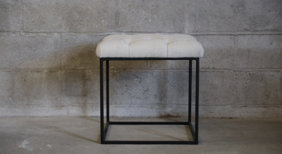 Chesterfield leather pouffe