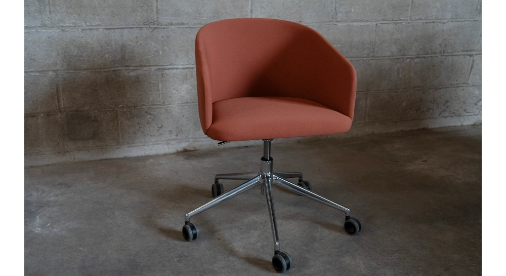 Chaise de bureau à roulette assise tissu rose