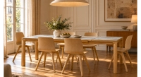 Table extensible 6 à 12 personnes en chêne et céramique allonges céramique avec bois teinte naturelle et plateau et allonge céramique effet marbre blanc 200x100 cm