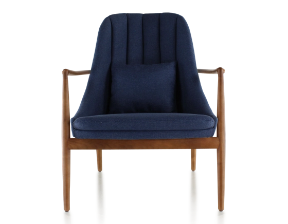 Fauteuil scandinave bois teinte merisier et tissu bleu marine