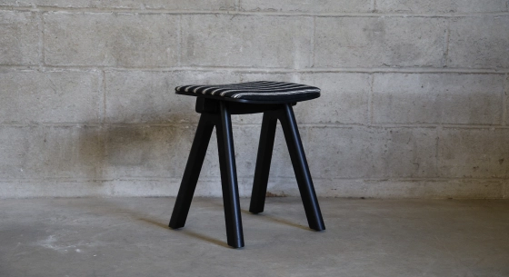 Design bar stool H65 cm natural wood finish with blue fabric seat