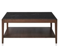 Table basse carrée en chêne et céramique avec tablette en bois teinte marron foncé plateau céramique effet ardoise 100x100 cm