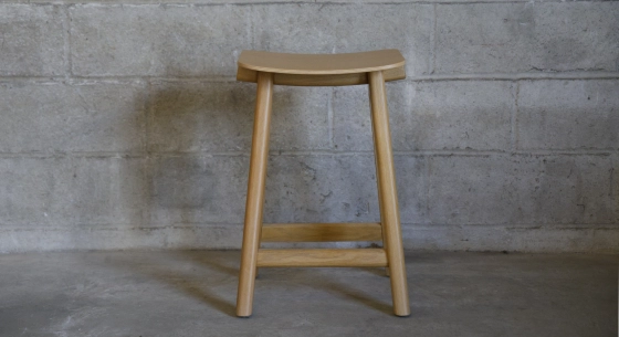 Tabouret de bar en chêne H60 cm bois teinte naturelle