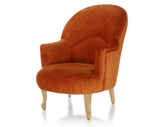 Fauteuil crapaud avec accoudoirs pieds bois teinte naturelle et tissu velours terracotta