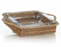 Plat pyrex carré avec support en fleur de rotin Plat pyrex carré avec support en fleur de rotin