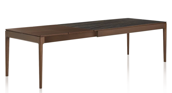 Table extensible en chêne et céramique allonges bois avec bois teinte marron foncé et plateau céramique effet marbre noir 140x90 cm