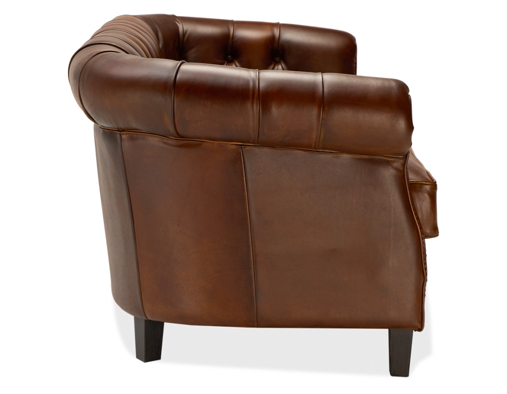 Canapé Chesterfield cuir 2 places marron vintage accoudoirs cloutés Canapé Chesterfield cuir 2 places marron vintage accoudoirs cloutés