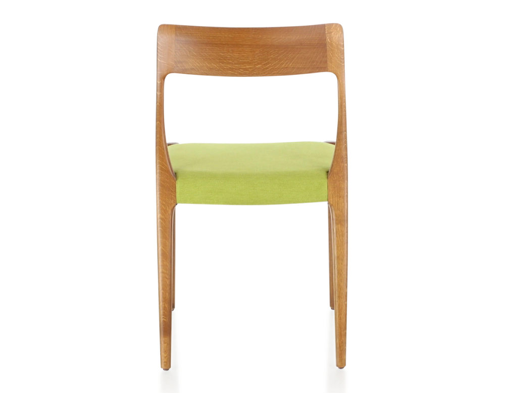 Chaise scandinave bois teinte merisier assise tissu vert pomme Chaise scandinave bois teinte merisier assise tissu vert pomme