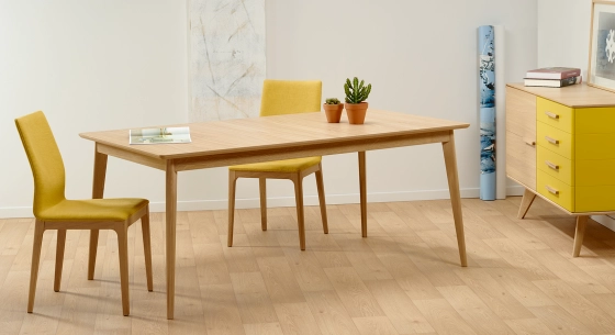 Table salle à manger 6 personnes en chêne teinte naturelle plateau bois 140x90 cm